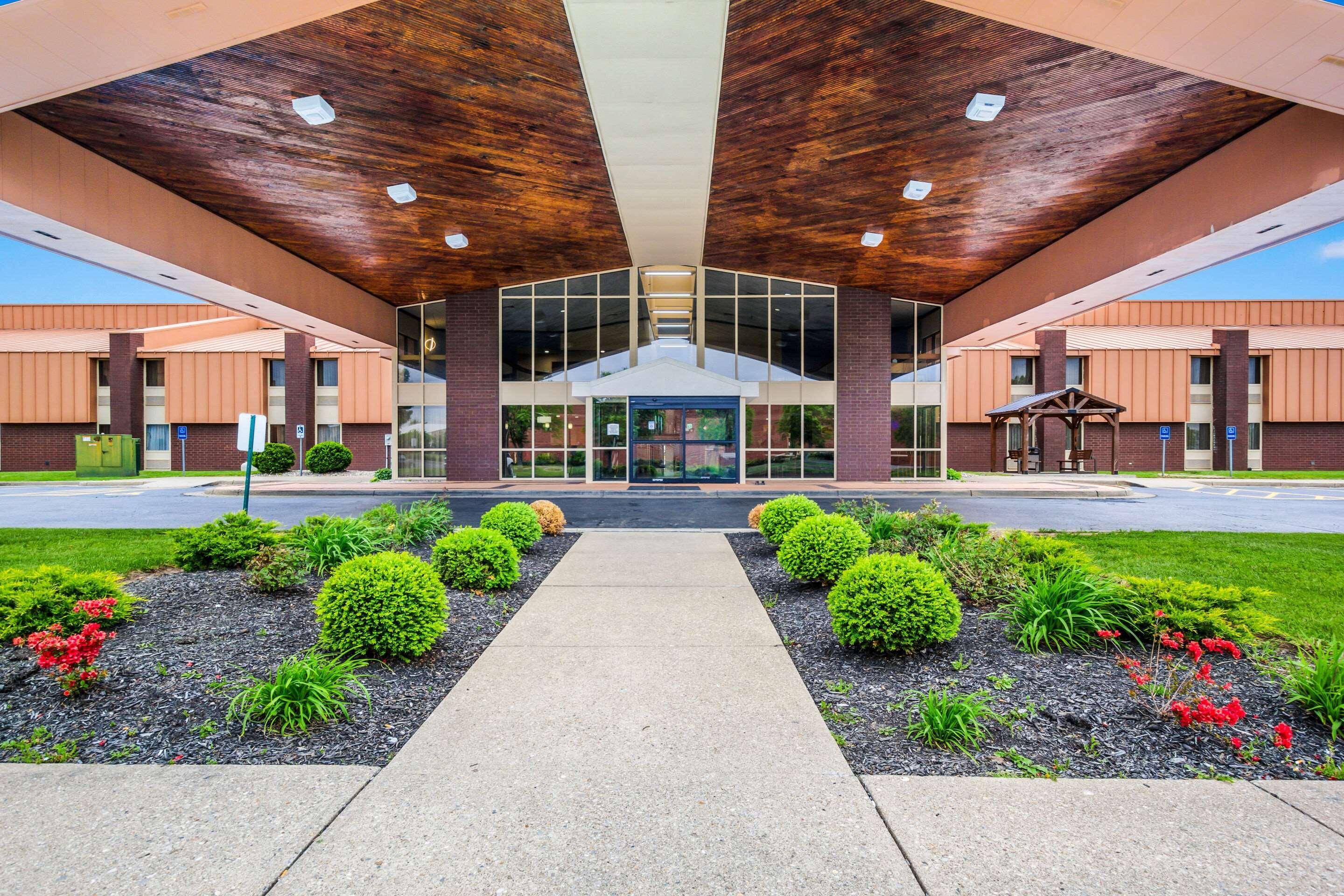 Quality Inn & Suites Florence- Cincinnati South Exterior foto